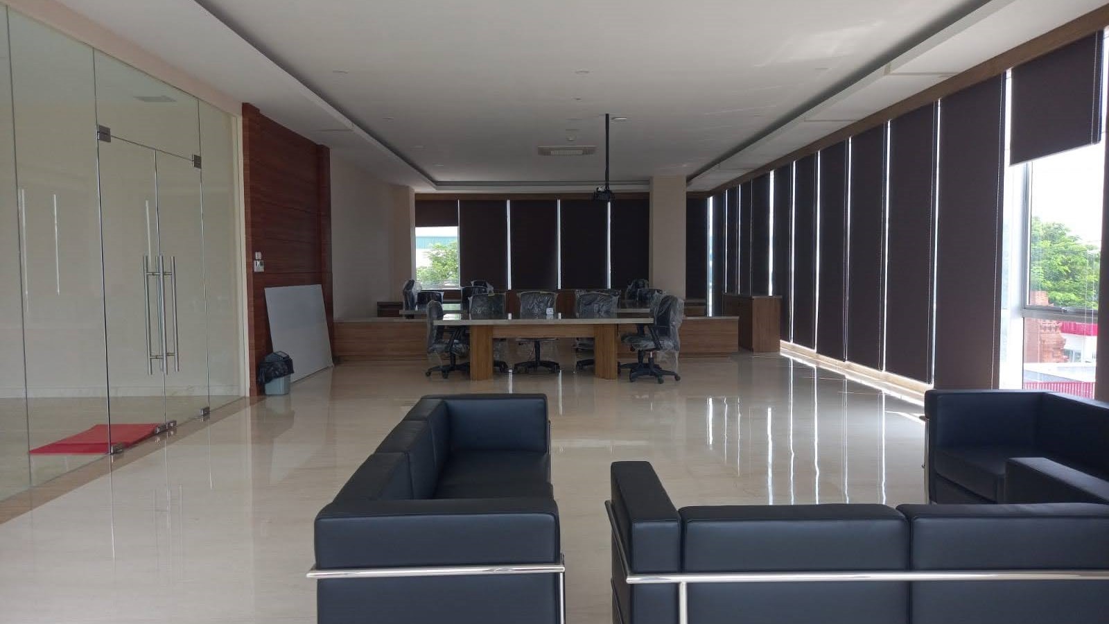 Rajawali Office direksi edit